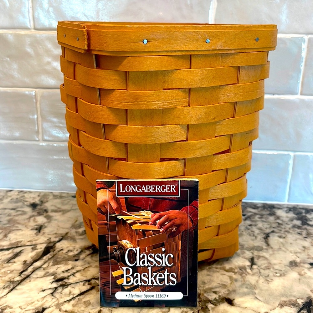 Longaberger 1999 medium spoon basket